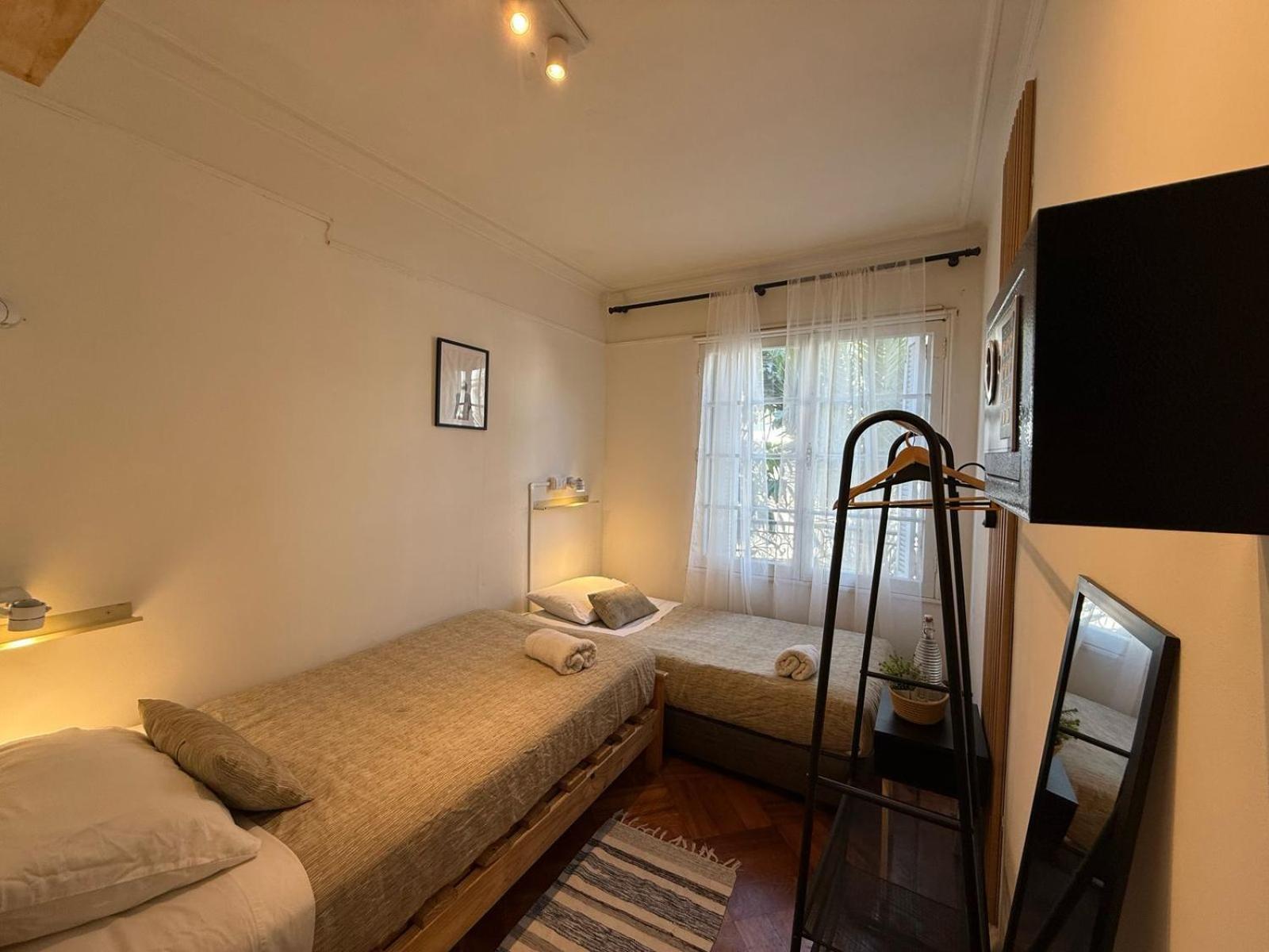 Yogi Hostels Santiago del Cile Esterno foto